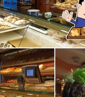 Vassoi di brioche pronte al banco